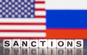 Κυρώσεις σε βάρος της Ρωσίας και οι ΗΠΑ σε περισσότερες από 550 εταιρείες και πρόσωπα