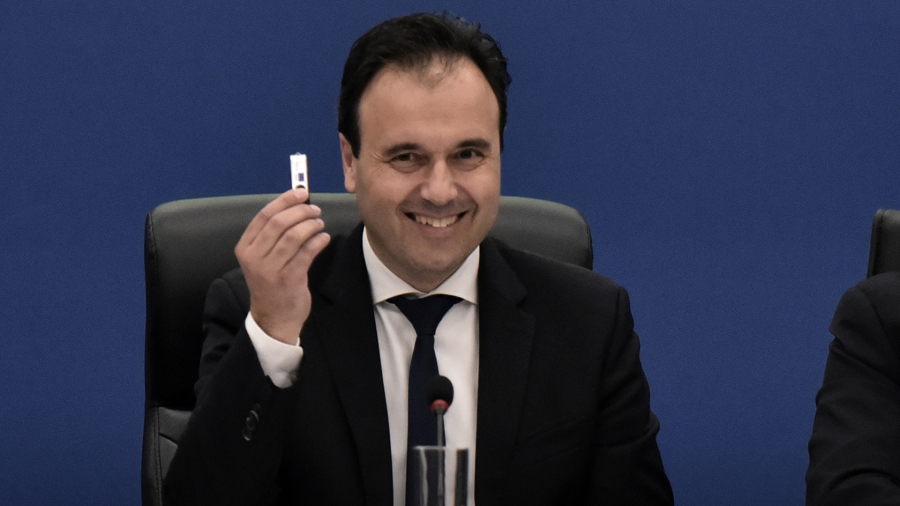 "Άνθρακες" το … gov.gr wallet κύριε Παπαστεργίου;