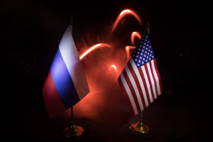 Η Μόσχα ζητά επιστροφή σε &quot;ειρηνική συνύπαρξη&quot; με την Ουάσινγκτον όπως στον Ψυχρό Πόλεμο