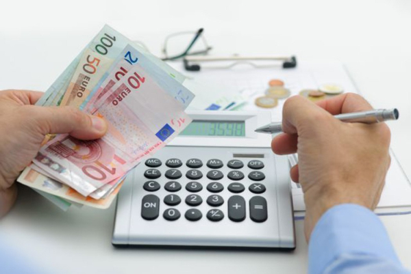 Προβληματισμός από τους μικρομεσαίους επιχειρηματίες, μετά τις αλλαγές στη φορολογία
