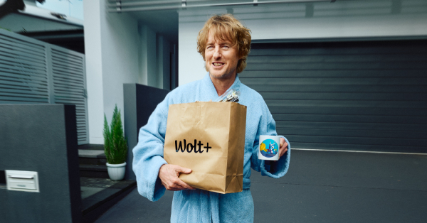 Wolt: Ο Owen Wilson πρωταγωνιστεί στη νέα διεθνή καμπάνια