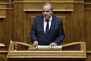 Παπαθανάσης: Η κυβέρνηση έχει αποφασίσει να αλλάξει την Ελλάδα