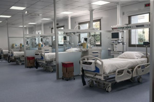 Μεταφορά 7 ασθενών covid από νησιά του Αιγαίου σε νοσοκομεία αστικών κέντρων