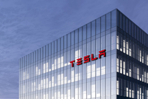 Tesla: Ο Μασκ πούλησε μετοχές αξίας 3,58 δισ. δολαρίων