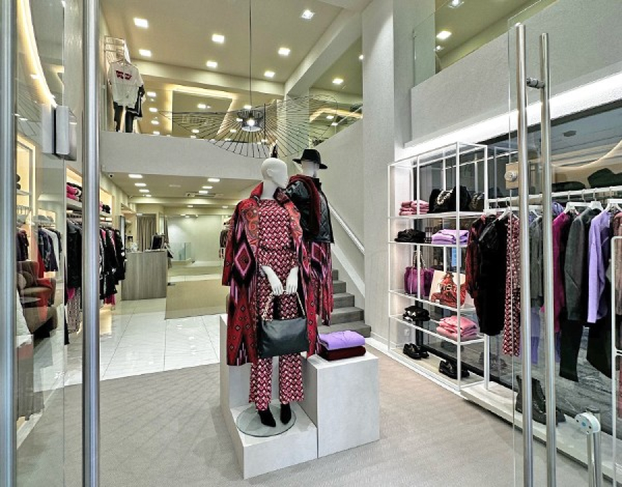 Mat Fashion: Εγκαίνια για το flagship store στην Ερμού - Είσοδος στην αγορά του Kατάρ