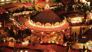 Η Περιφέρεια Αττικής επενδύει στα Χριστούγεννα και ενισχύει το τουριστικό της αποτύπωμα