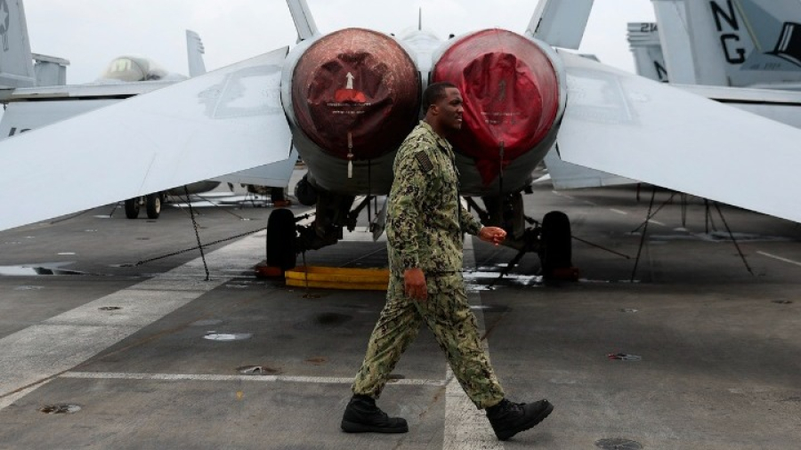 USS Lincoln: 200 ημέρες χωρίς λιμάνι – Καταγγελίες για ελλείψεις, εξαντλητικά ωράρια και απόπειρες αυτοκτονίας