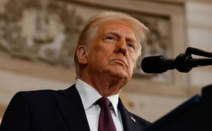 Τραμπ: Ακύρωσε σύσταση του προκατόχου του Μπάιντεν που προστάτευε τις επείγουσες αμβλώσεις