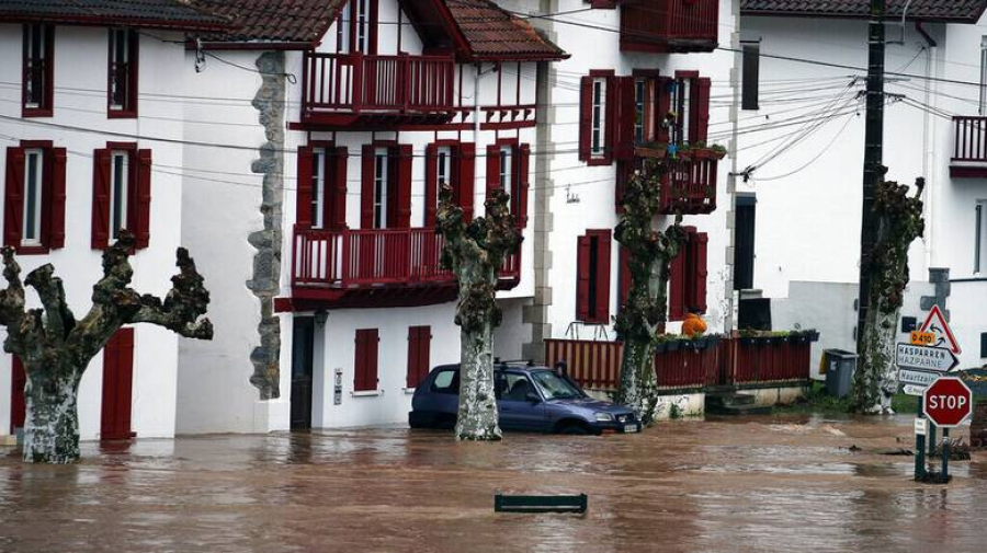 Γαλλία: Σαρωτικές πλημμύρες στο βόρειο τμήμα της χώρας - 'Εκτακτα μέτρα της κυβέρνησης