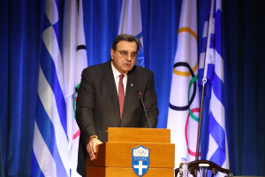 Πρόεδρος της ΕΟΕ Ισίδωρος Κούβελος.