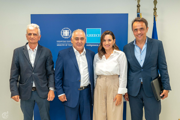 Χατζηθεοδοσίου: H αυξημένη τουριστική κίνηση να αξιοποιηθεί προς όφελος και των επιχειρήσεων