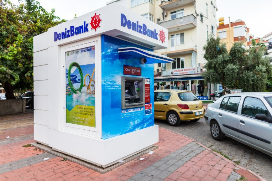 Δύο τουρκικές τράπεζες «έκλεισαν» το ρωσικό σύστημα πληρωμών Mir