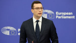 Νέα δημοσκόπηση στη Γαλλία: Ο ακροδεξιός Μπαρντελά θα κέρδιζε τις επόμενες προεδρικές εκλογές