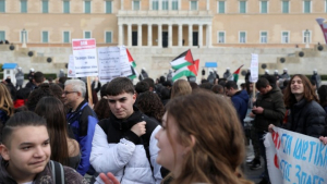 Νέο πανεκπαιδευτικό συλλαλητήριο στα Προπύλαια κατά των μη κρατικών πανεπιστημίων