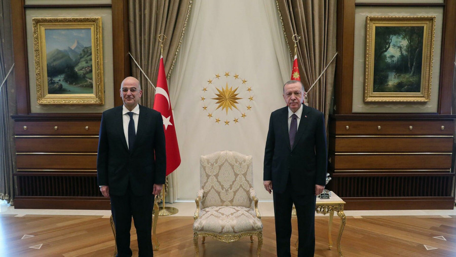 Δένδιας: Ολοκληρώθηκε η συνάντηση με Ερντογάν - Συνομιλίες και με Τσαβούσογλου