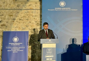 Αυγενάκης: Στόχος η συνδιαμόρφωση της εθνικής στρατηγικής αλιείας και υδατοκαλλιέργειας