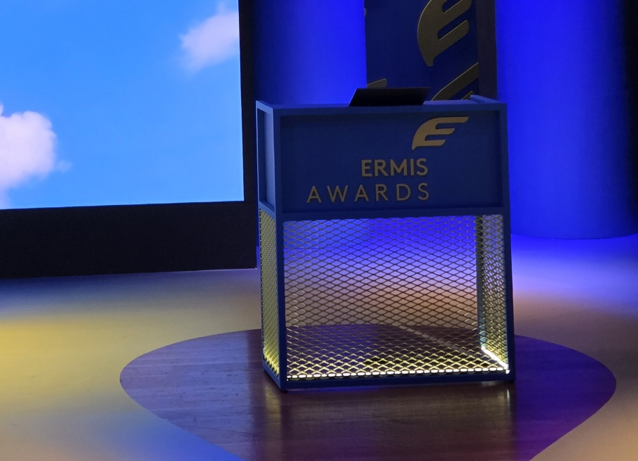 O&iota; &mu;&epsilon;&gamma;ά&lambda;&omicron;&iota; &nu;&iota;&kappa;&eta;&tau;έ&sigmaf; &tau;&omega;&nu; &phi;&epsilon;&tau;&iota;&nu;ώ&nu; Ermis Awards