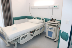 Διαγωνισμός για προμήθεια εξοπλισμού στα στρατιωτικά νοσοκομεία Περιφέρειας Αττικής