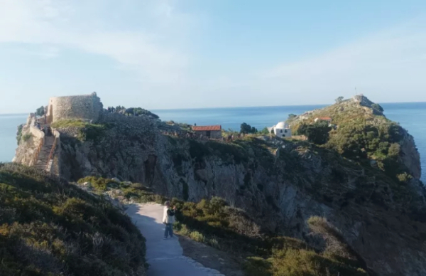 Eγκαινιάστηκε το εμβληματικό Κάστρο Σκιάθου από την υπουργό Πολιτισμού - Έργα αποκατάστασης και συντήρησης