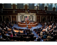 Στο Κογκρέσο των ΗΠΑ, διαμετρικά αντίθετες αντιδράσεις στην επίθεση στο Ιράν