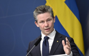 Σουηδία: Η Ευρώπη θα πρέπει να εξασφαλίσει "πολεμική ετοιμότητα"