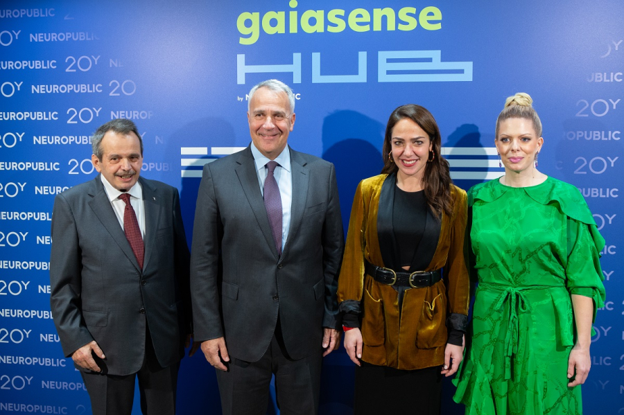 Neuropublic: Γιόρτασε 20 χρόνια πορείας - Εγκαίνια του νέου κτηρίου στον Πειραιά