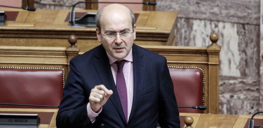 Χατζηδάκης: Παρατείνεται για 2 μήνες το πρόγραμμα κοινωφελούς εργασίας