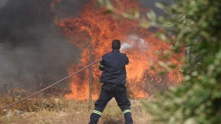 Πυρκαγιά στο Λασίθι - Τρεις τραυματίες - Ενισχύθηκαν περαιτέρω οι πυροσβεστικές δυνάμεις