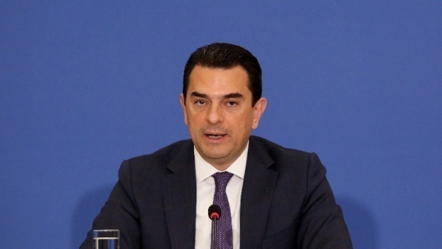 Σκρέκας: Τα υπερέσοδα των εταιρειών ενέργειας έφτασαν στην Ελλάδα τα 870 εκατ. ευρώ μόνο για τον Αύγουστο (vid)