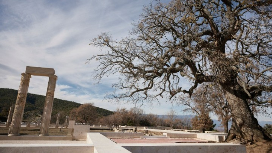 Εγκαινιάστηκε το αναστηλωμένο ανάκτορο του Φιλίππου Β’ στις Αιγές - Ανοίγει τις πύλες του την Κυριακή
