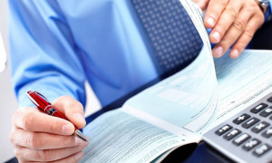 Φορολογικές δηλώσεις 2021: Την επιμήκυνση του χρόνου υποβολής στους τέσσερις μήνες ζητά το ΟΕΕ