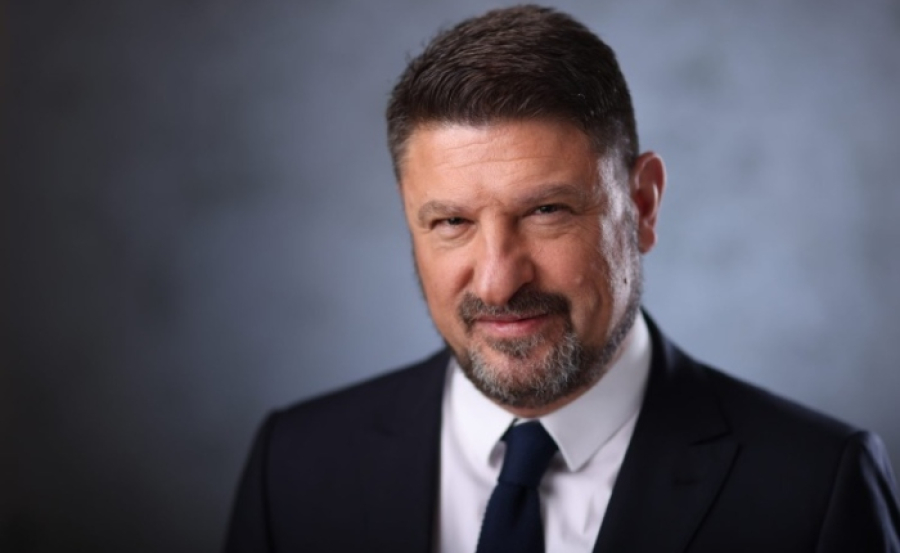 17 εκατ. ρίχνει ο Xαρδαλιάς για την διαφήμιση της Αττικής