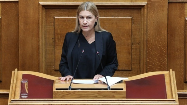 ΝΔ: Καταδίκη των βανδαλισμών στο γραφείο της Σέβης Βολουδάκη