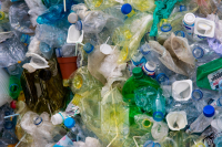 Μόλις το 38% των απορριμμάτων πλαστικών συσκευασιών ανακυκλώθηκε στην Ελλάδα το 2019
