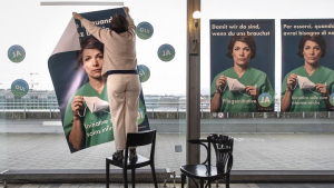 Ελβετία: "Ναι" από το 62% των ψηφοφόρων στη νομοθεσία διαχείρισης της πανδημίας