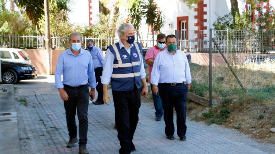 Σεισμός - Κρήτη: Σκηνές για 2.500 άστεγους παρήγγειλε ο Στυλιανίδης