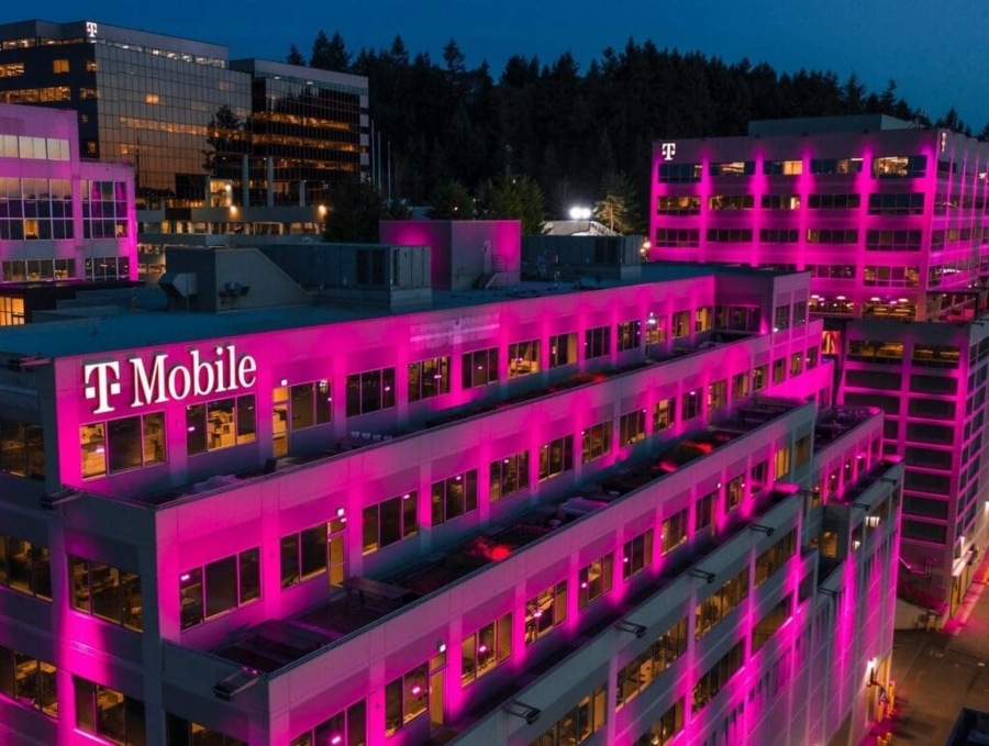 Deutsche Telekom: Εξετάζει το ενδεχόμενο κολοσσιαίας συγχώνευσης με την T-Mobile