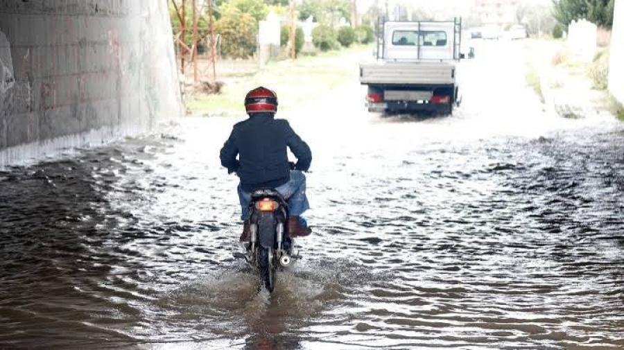 Ένας νεκρός και αρκετοί τραυματίες μετά από ισχυρές καταιγίδες στα Βαλκάνια