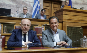 Η Ναλοξόνη διαθέσιμη παντού – Μια τομή στο πεδίο των εξαρτήσεων για την αντιμετώπιση της υπερδοσολογίας