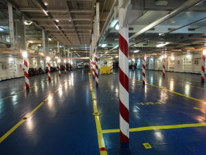 Υπουργείο Ναυτιλίας: Πώς θα μεταφέρονται ηλεκτρικά και plug-in υβριδικά οχήματα με πλοία