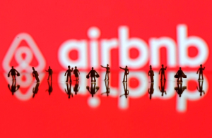 Το Community Fund της Airbnb υποστηρίζει το Women on Top