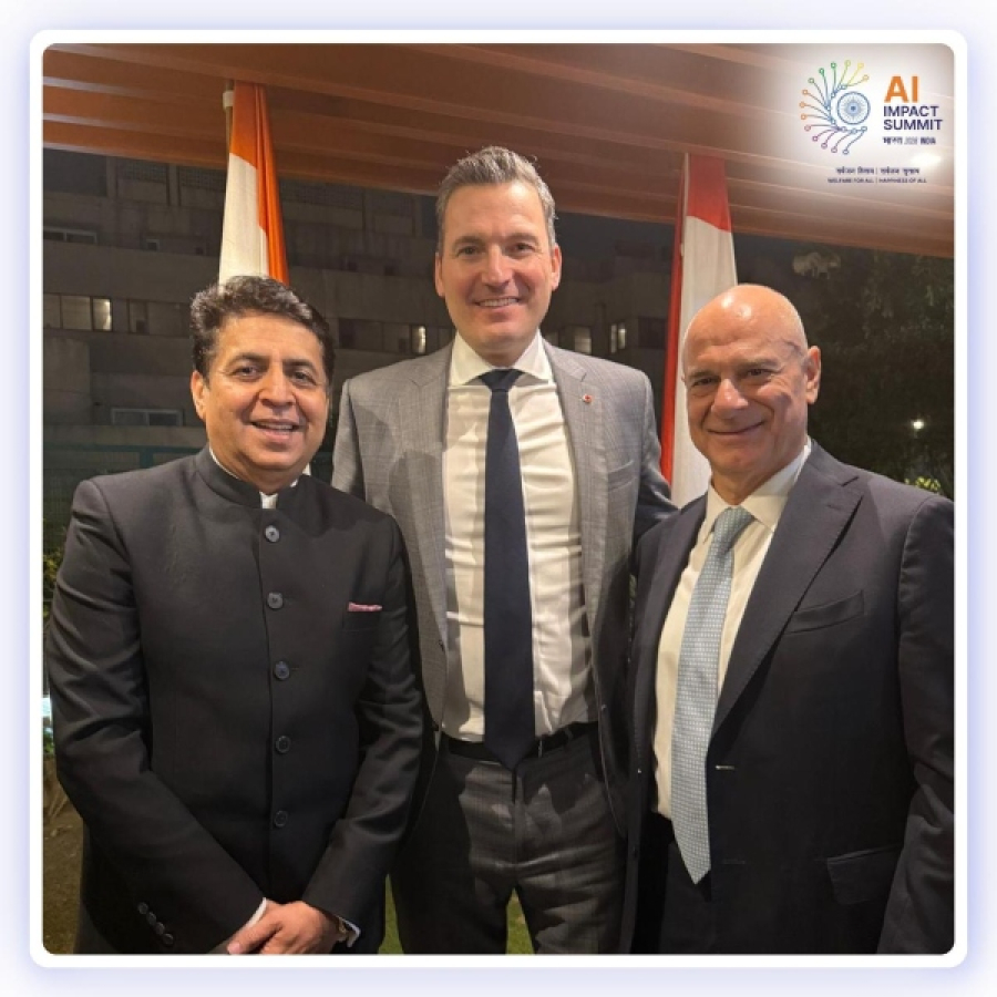 Από αριστερά προς τα δεξιά διακρίνονται οι Sanjay Tugnait, Πρόεδρος &amp; Διευθύνων Σύμβουλος της Fairfax Digital (εταιρεία του Ομίλου Fairfax), Evan Solomon, Υπουργός Τεχνητής Νοημοσύνης και Ψηφιακής Καινοτομίας του Καναδά, Σταύρος Ιωάννου, Αναπληρωτής Διευθύνων Σύμβουλος, Group Chief Operating Officer &amp; Διεθνείς Δραστηριότητες της Eurobank