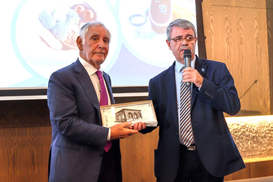 Βράβευση του Διονύση Φιλιώτη από την ΕΔΕ για τη συμβολή του στον ελληνικό φαρμακευτικό κλάδο
