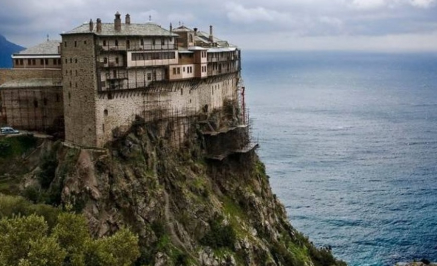 Bρέθηκαν σώοι οι δύο προσκυνητές στο Άγιο Όρος