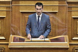 Χαρίτσης: Η Ν.Δ. εξακολουθεί να αντιμετωπίζει την φαρμακευτική κάνναβη αμφίθυμα και φοβικά