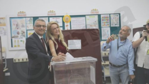 Κύπρος: Ο υποψήφιος της αντιπολίτευσης Τουφάν Ερχιουμάν νικητής στα κατεχόμενα -Eπικράτησε του Ερσίν Τατάρ