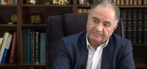 Δύσκολες ώρες για τον Θεόδωρο Κατσανέβα: Νοσηλεύεται διασωληνωμένος στο Σισμανόγλειο