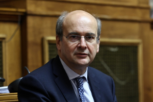 Χατζηδάκης στο TikTok: Γιατί συμφέρουν οι συναλλαγές μέσω IRIS