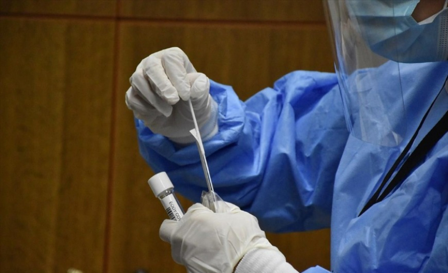 Τι αλλάζει με τα υποχρεωτικά rapid test για τους εργαζόμενους στον ιδιωτικό τομέα