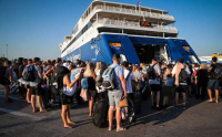 Αυξημένη η κίνηση στα λιμάνια της χώρας - Συνεχίζεται η μεγάλη έξοδος των αδειούχων του Αυγούστου